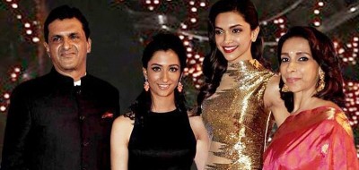 সপরিবারে করোনায় আক্রান্ত দীপিকা পাড়ুকোন